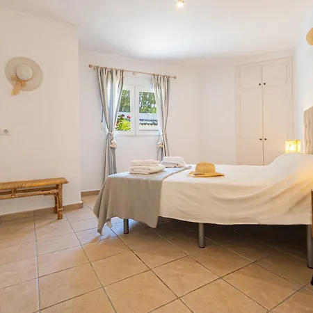 Villa Oasis By Abahana Ifach