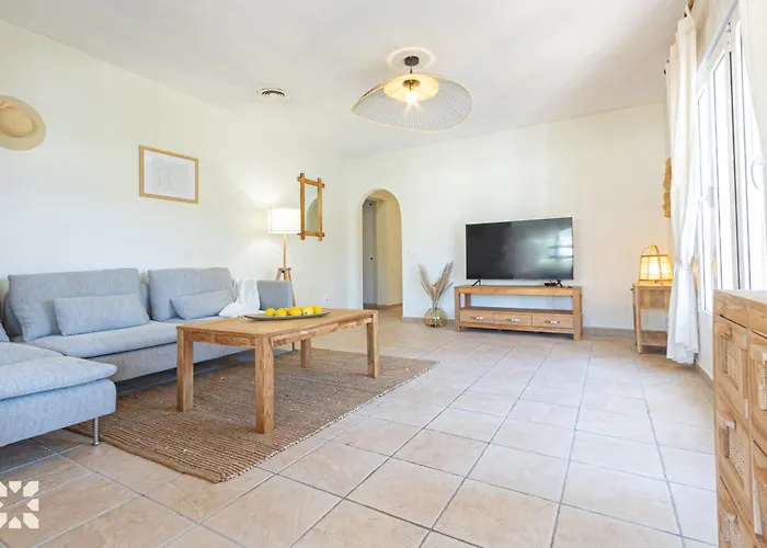 Oasis By Abahana Villa