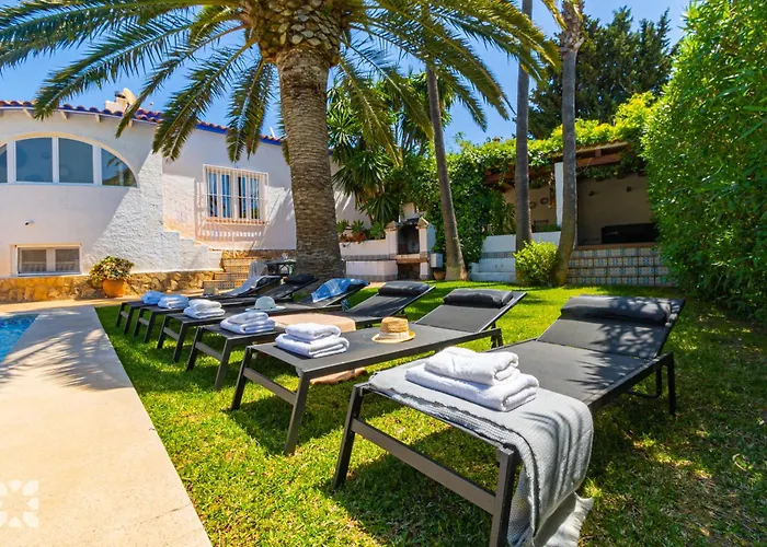 Oasis By Abahana Villa *